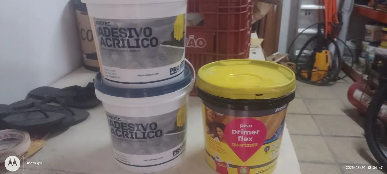 Cola para piso vinílico protec e primer 