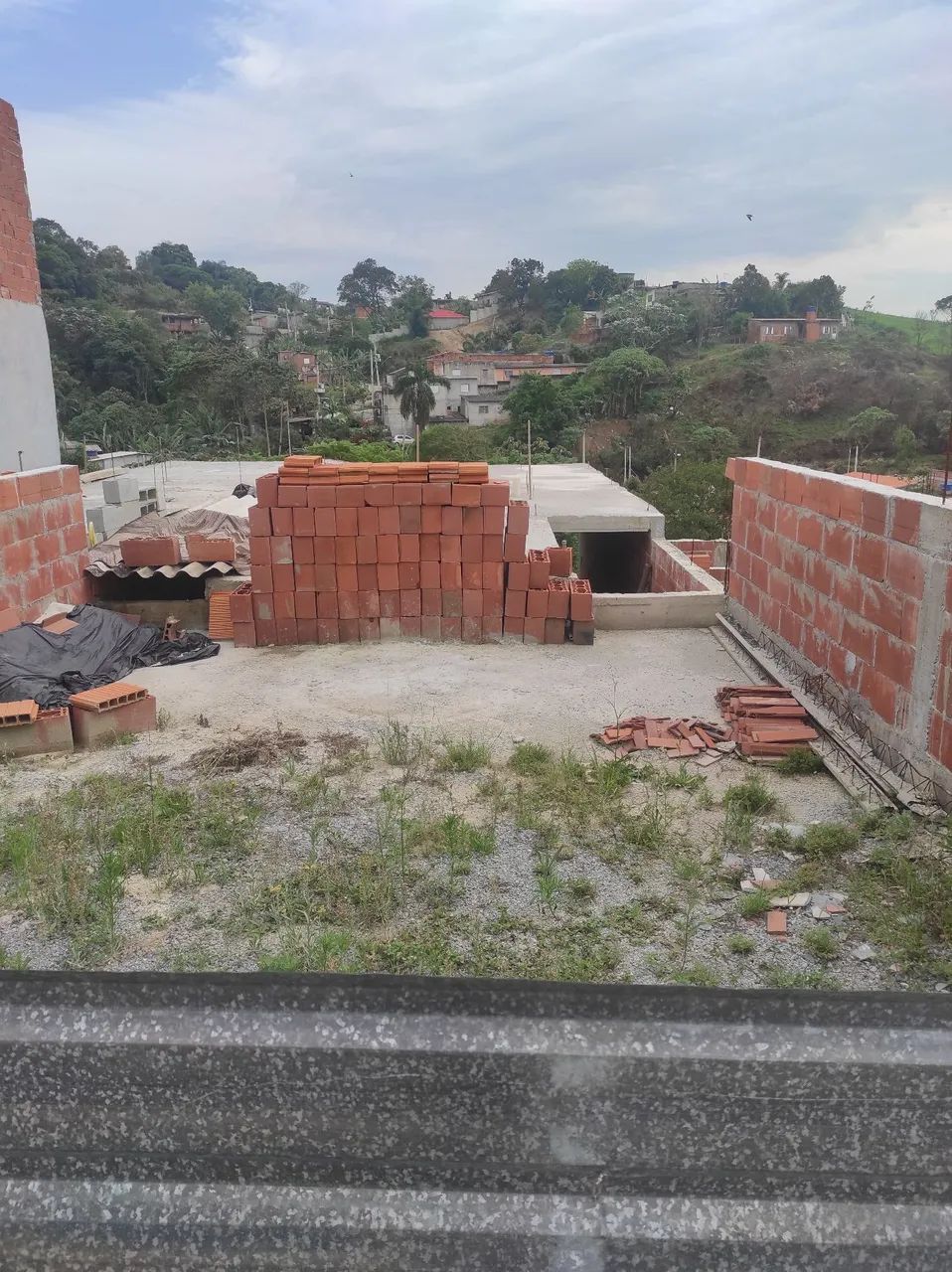Terreno com casa em construção. - Foto 2