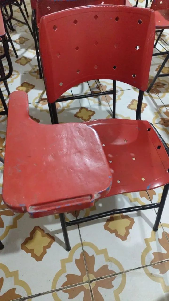 Cadeiras escolares