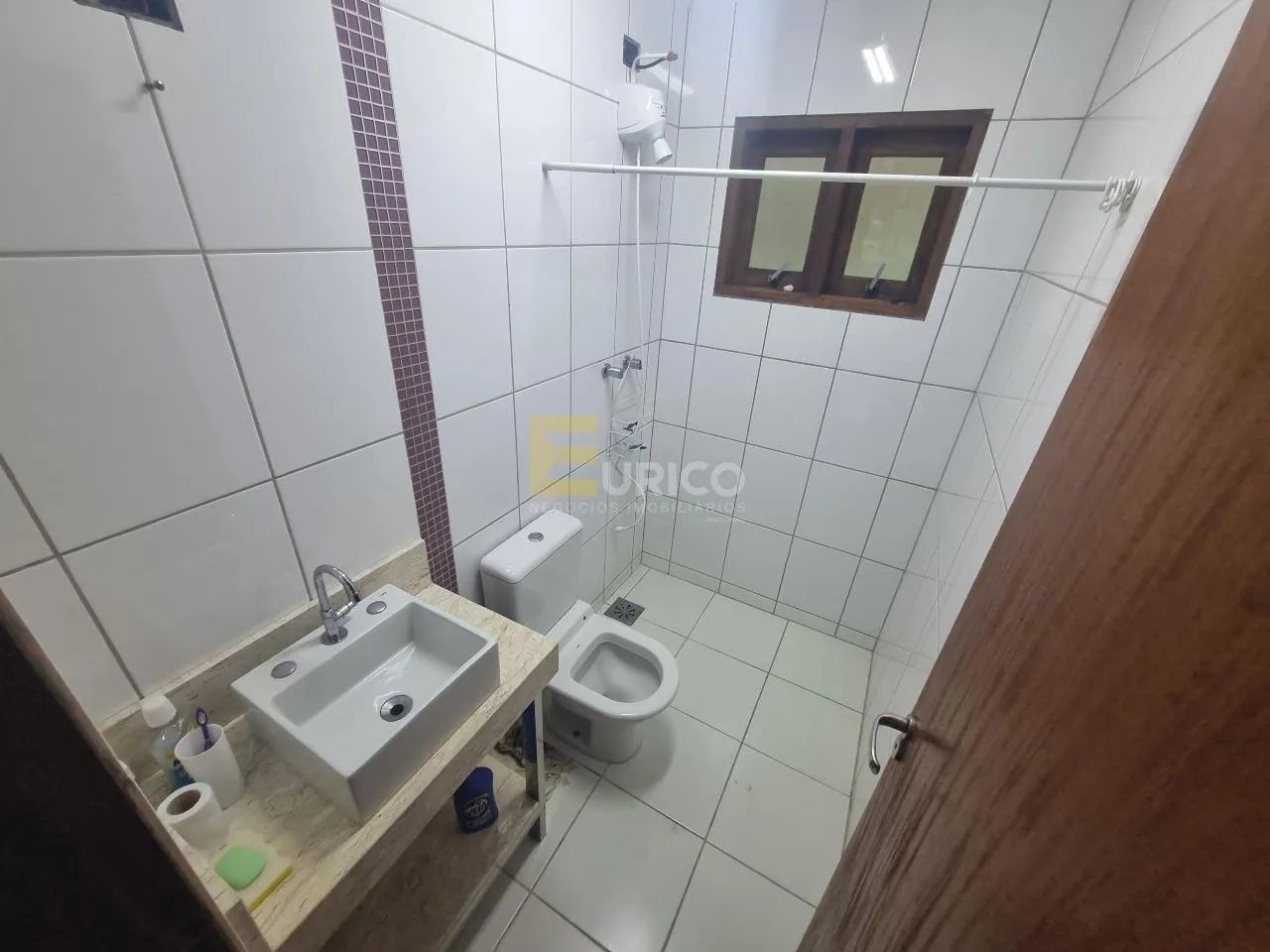 Chácara a venda em terreno declive com edícula, Condomínio Chácaras do Lago - Foto 9