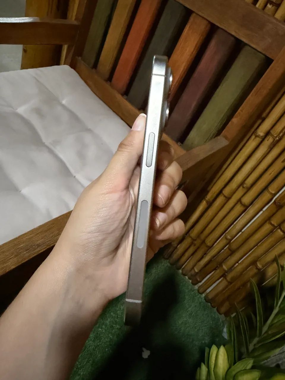 Iphone 15 pro - 128 GB - Cinza - Foto 4