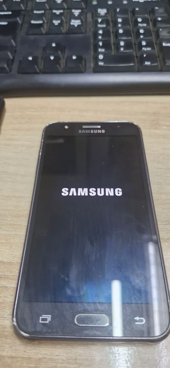 Celular Samsung J5 sem carregador