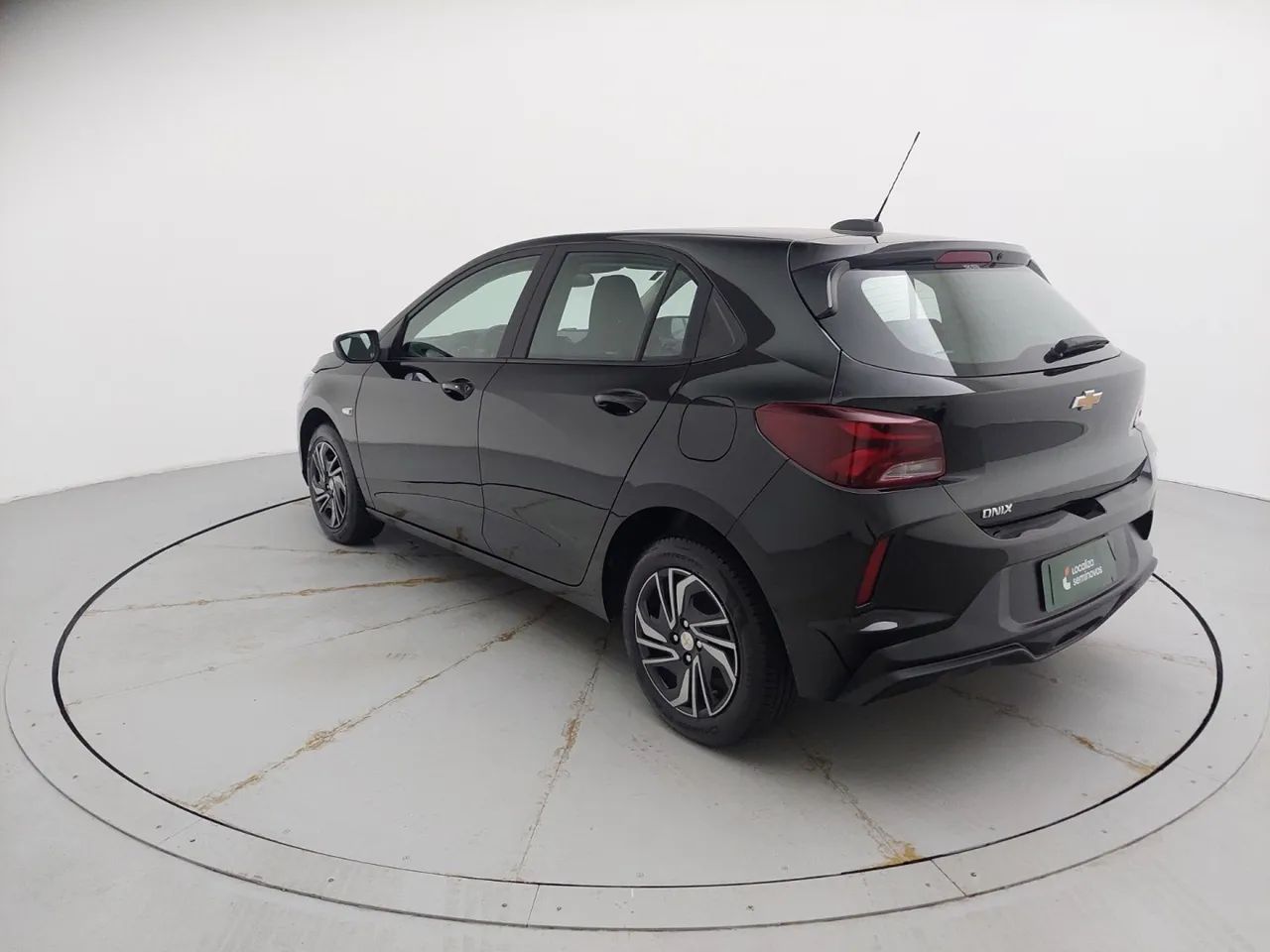 Chevrolet Onix Hatch 1.0 12V Flex Mec. 4P, foto 3 de 18