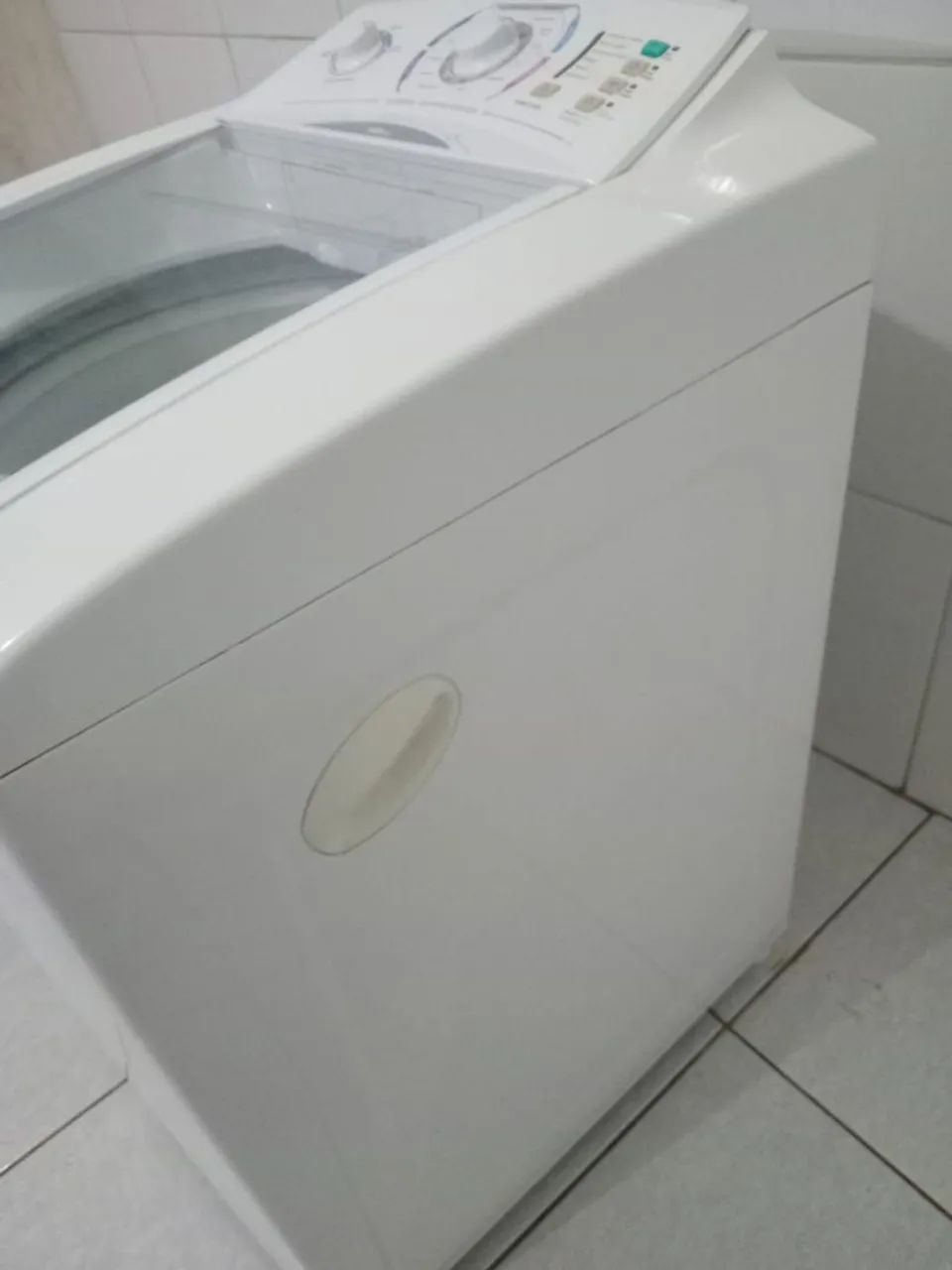Maquina lavar eletrolux 13 kg funcionando  - Foto 2