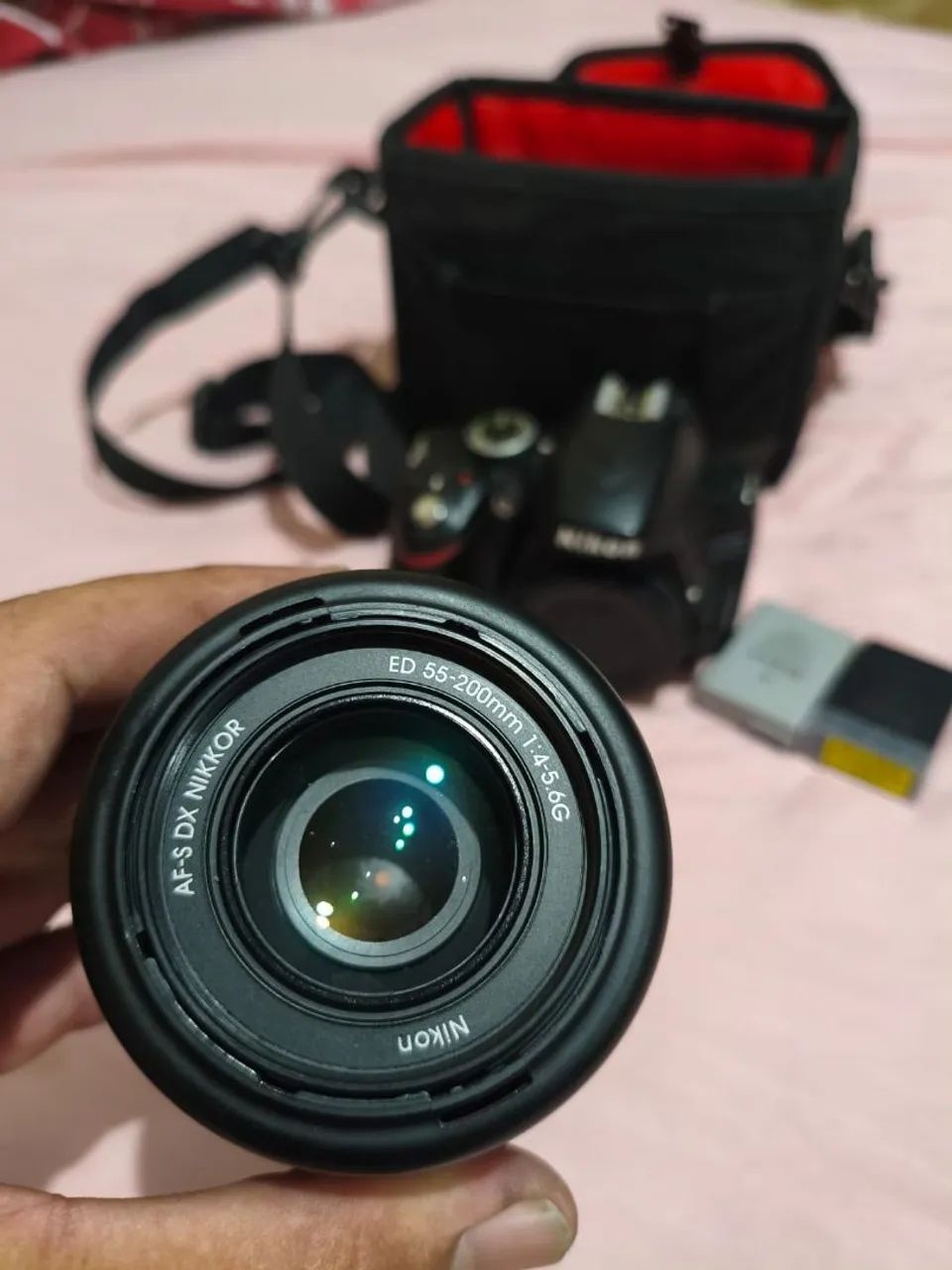 D3200 e 55-200 com acessórios - Foto 3