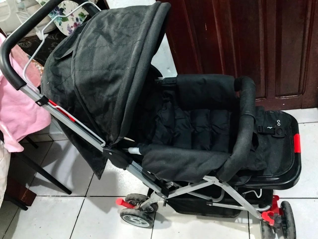 Carrinho de bebê pouco usado  - Foto 4