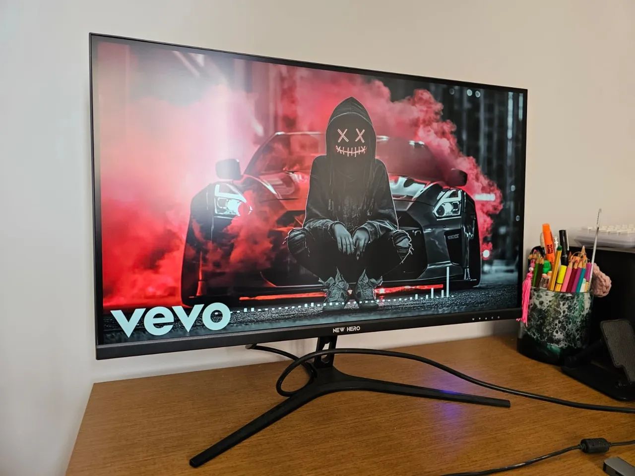 Monitor Gamer New Hero Titan 27 polegadas.<br>Tela  Ips Qhd 2k com 165hz <br>Hdmi E DisplayPort.