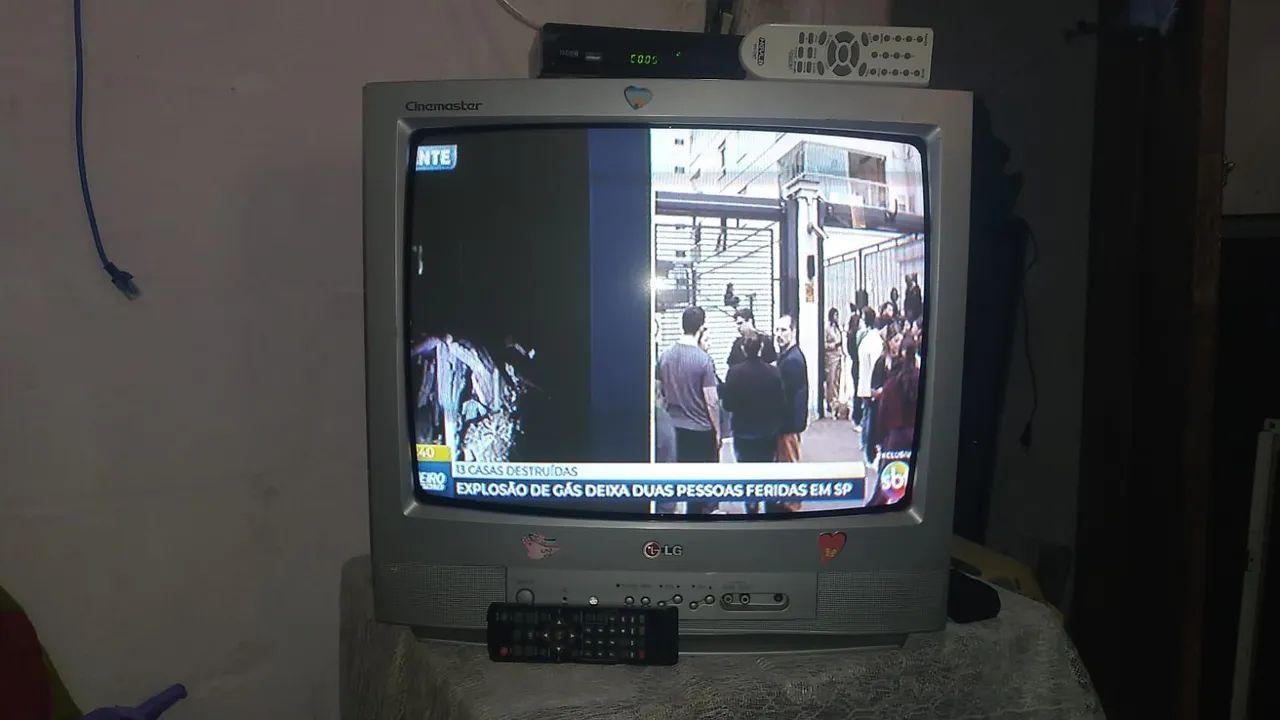 Tv LG 20polegadas com conversor digital e controle  - Foto 3