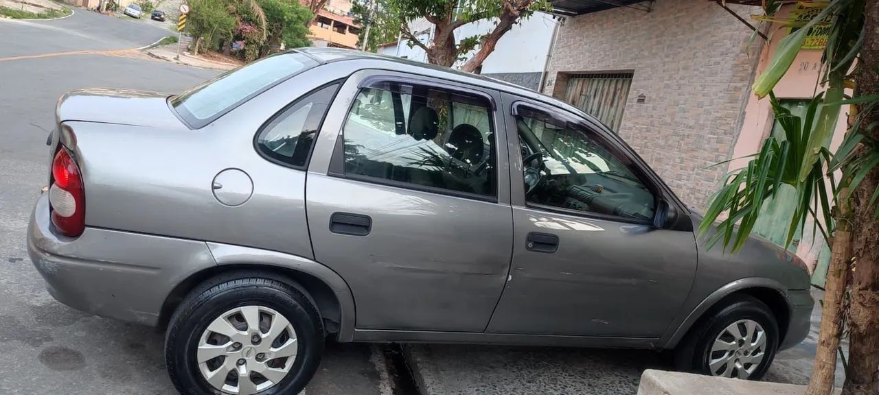 Chevrolet Corsa Sedan 1.0 MPFI 8V 71cv 4P 2004
