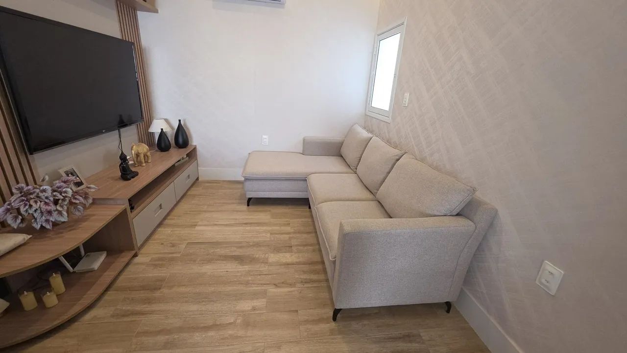 Sofá com Chaise  2,38mt - Foto 5