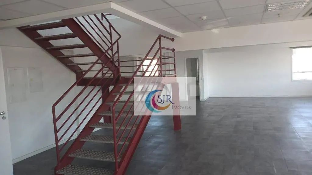 Conjunto para alugar, 239 m² com 6 vagas de garagem. - Foto 2