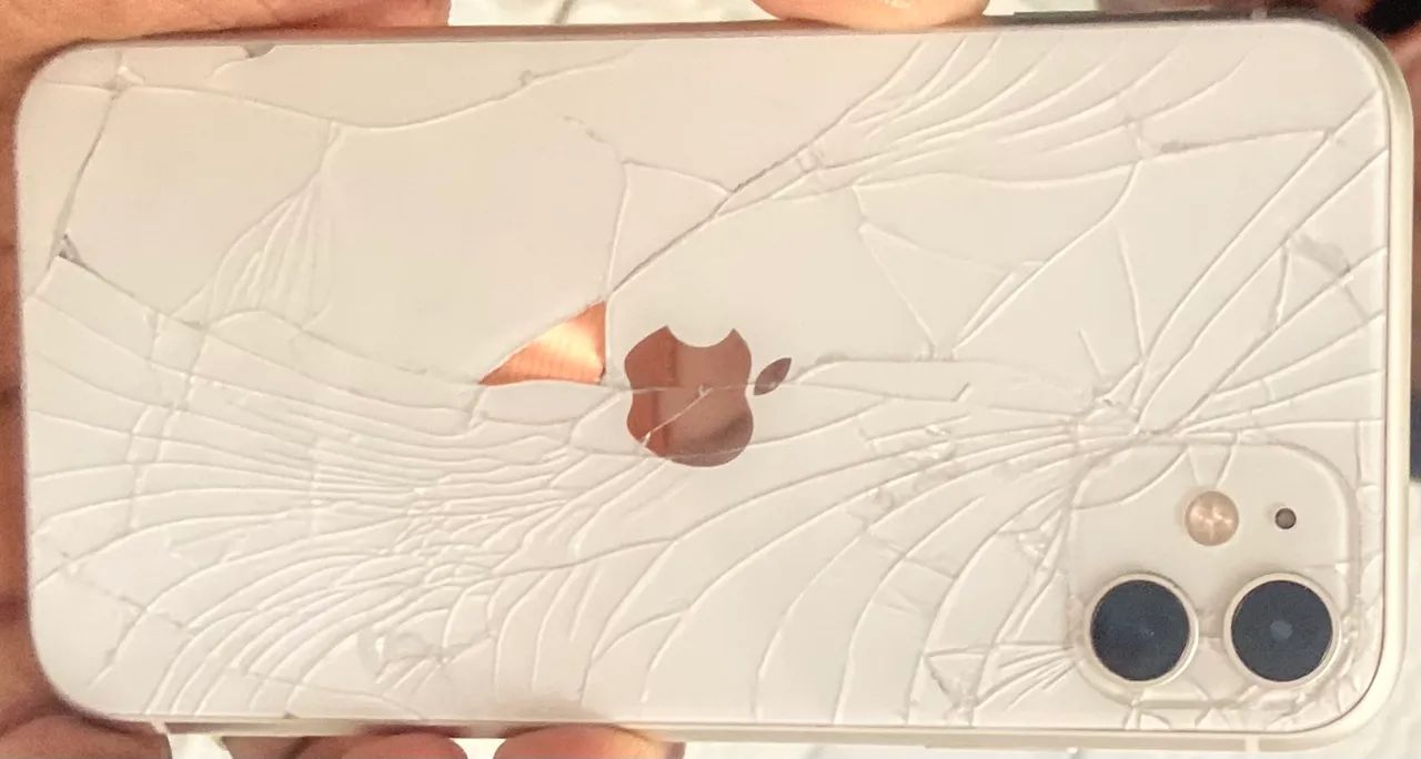 Vendo iphone 11 - Foto 4
