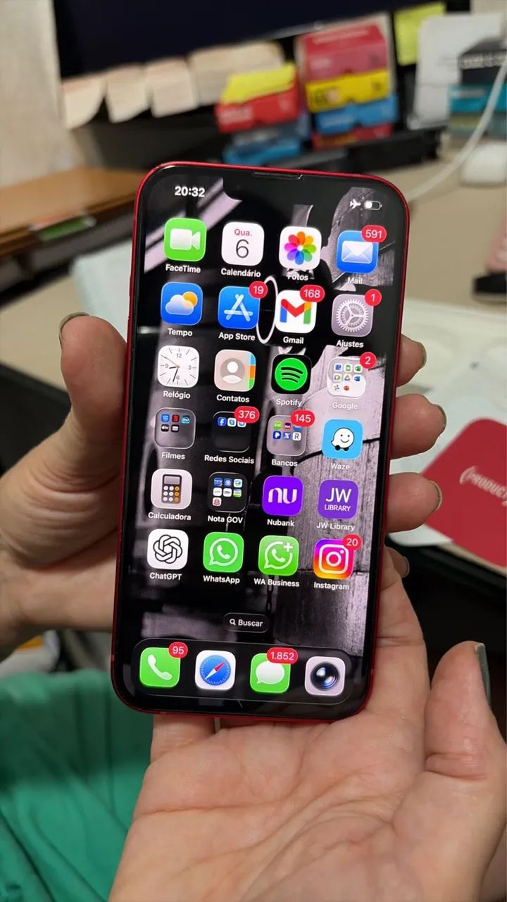 iPhone 13 128GB RED Todo Original + Caixa - Bateria 81% - Foto 3