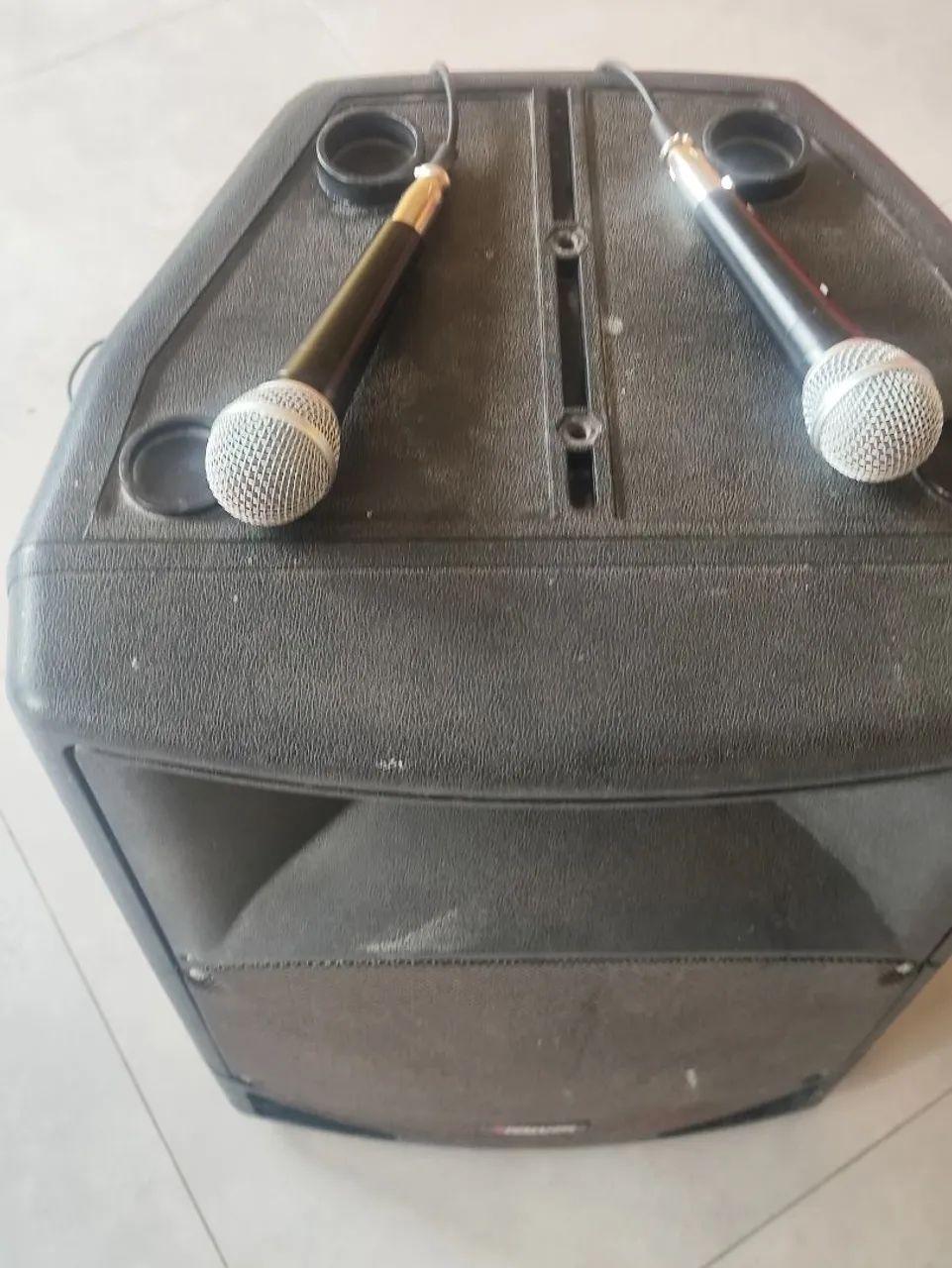 Caixa amplificada profissional com dóis microfone  e bluetooth  - Foto 3