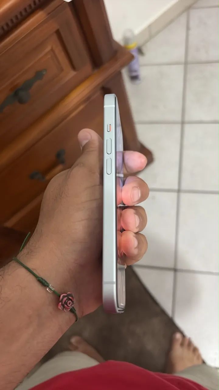 iPhone 15  - Foto 2