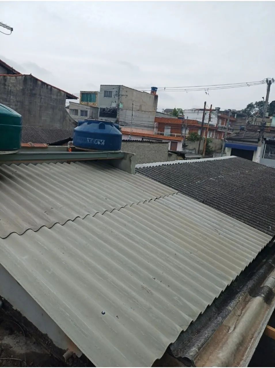 Carpinteiros telhadistas * 