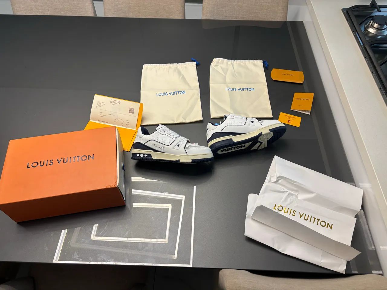 Louis Vuitton Trainer White/Blue Premium - Completo