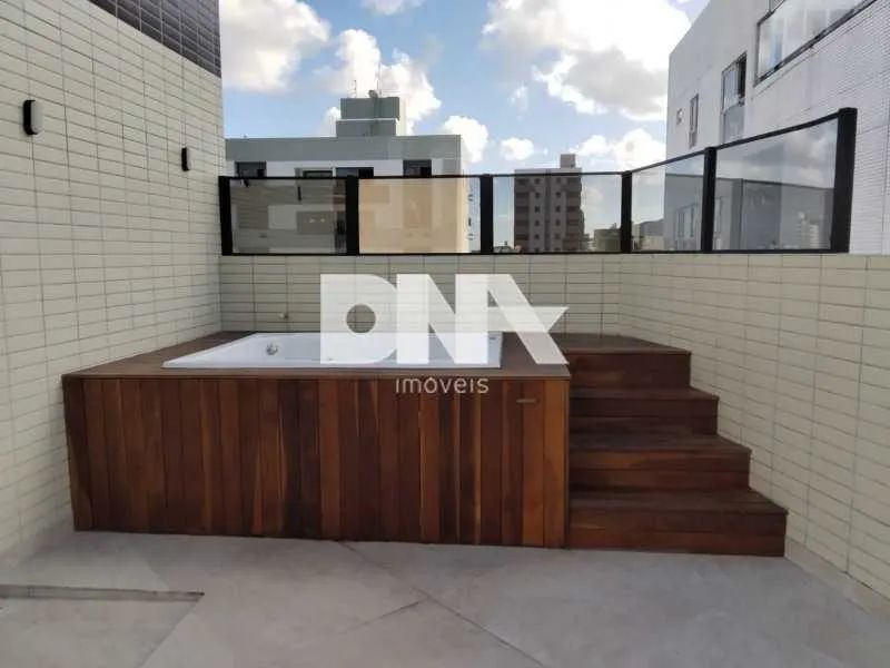 Cobertura : / Residencial / Bessa