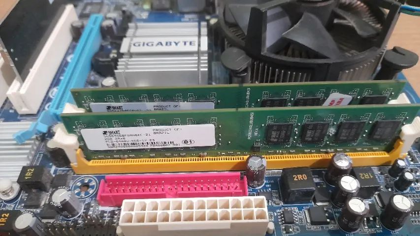 Kit Placa Mãe Gigabyte GA-G31M-S2L + Processador E4500 + 3gb Memória - Foto 4