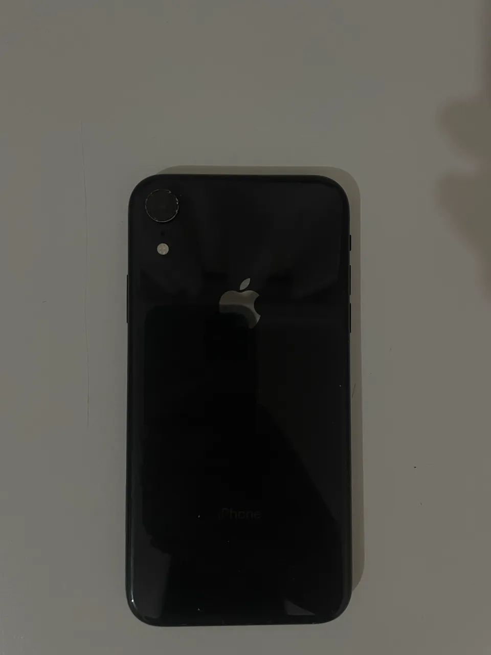 iPhone XR preto b L o Q u E a D o