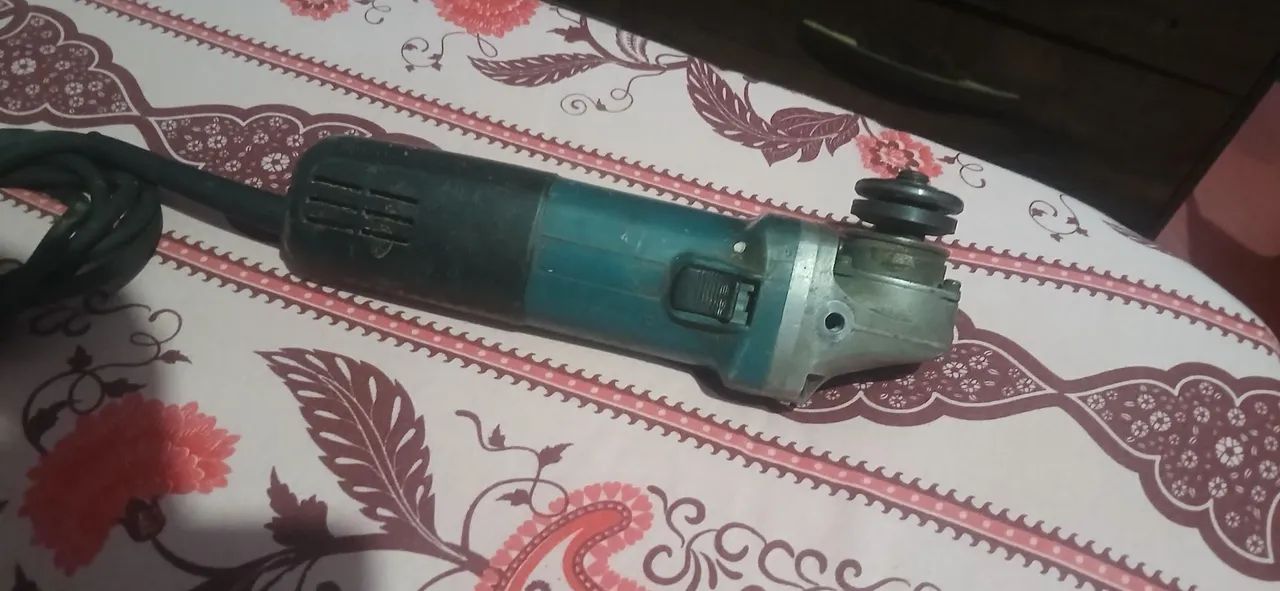 Vendo esmerilhadeira makita 250reais sou de pvh rl - Foto 5
