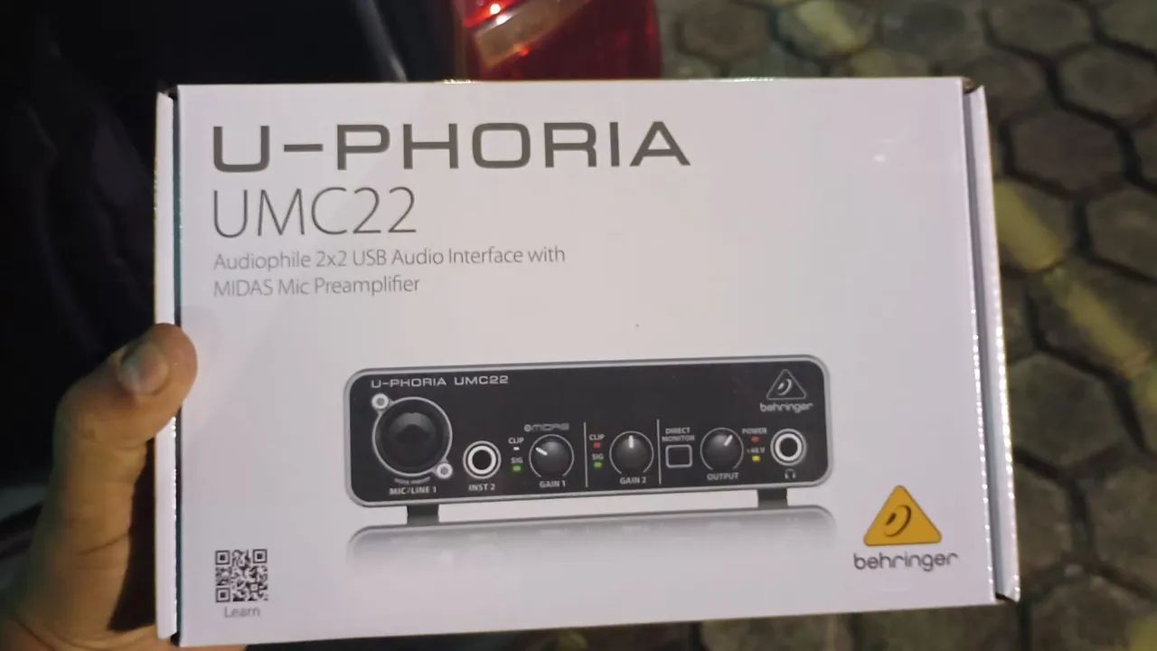 Interface de Áudio Behringer U-Phoria UMC22 - NOVA NA CAIXA! - Foto 3