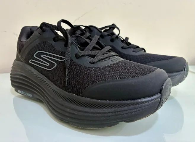 Skechers Max Cushioning Endeavour - 41