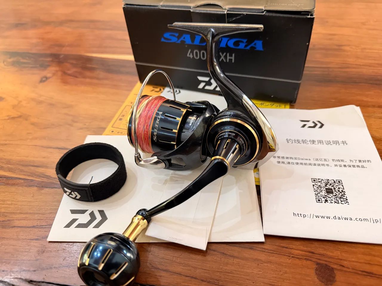 Molinete Daiwa Saltiga 4000-XH - Foto 3
