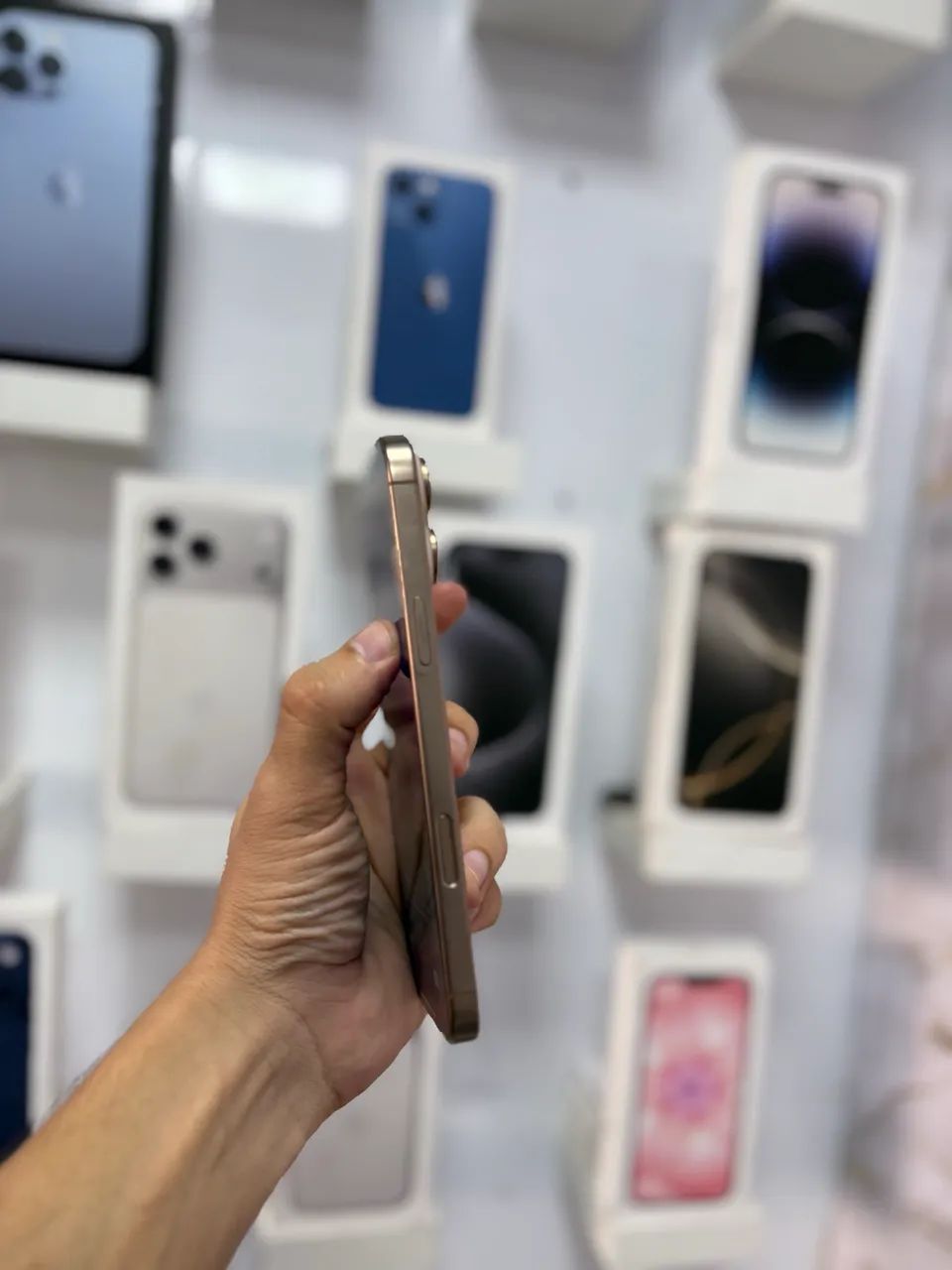 iPhone 16 Pro Max - 256GB ( Desert ) TODO ORIGINAL COM CAIXA  - Foto 4