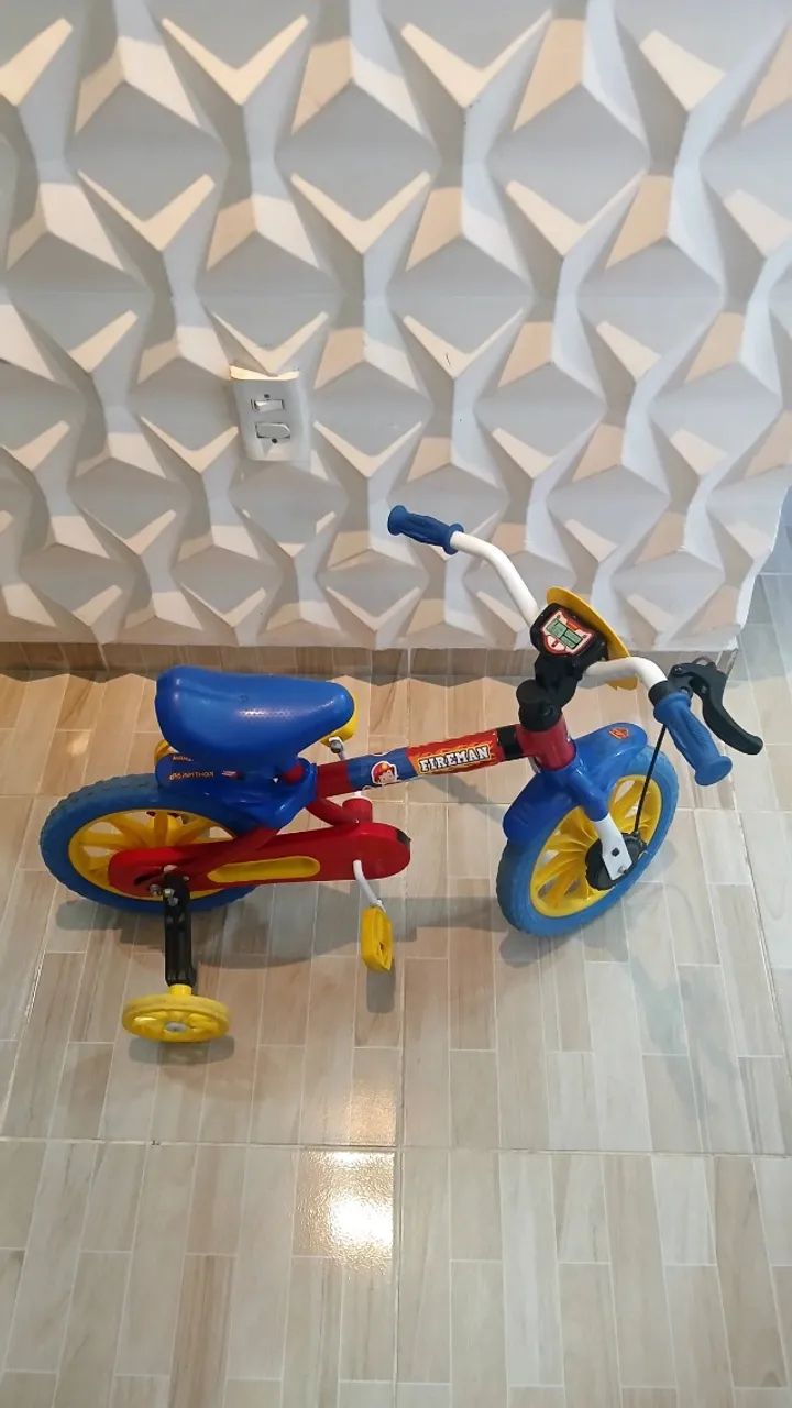 Bicicleta infantil Fireman Aro 12 - Foto 3