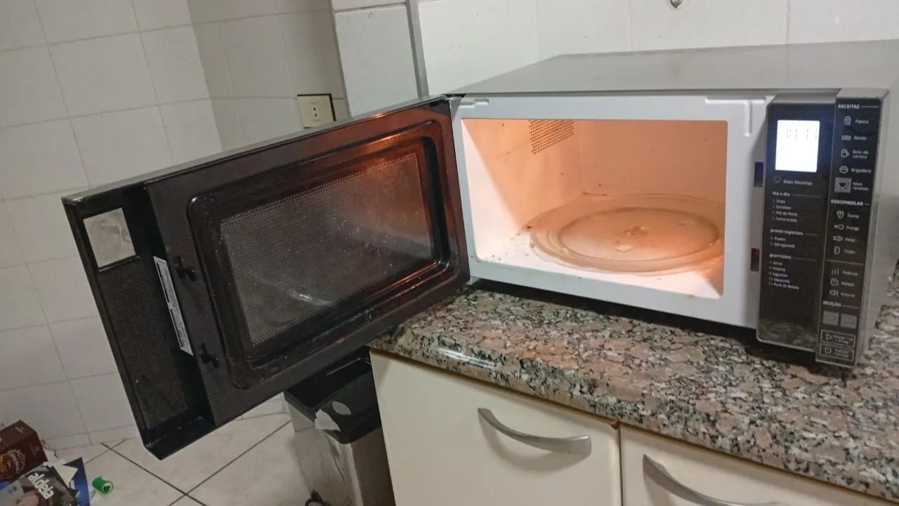 Microondas brastemp 32L - Foto 4