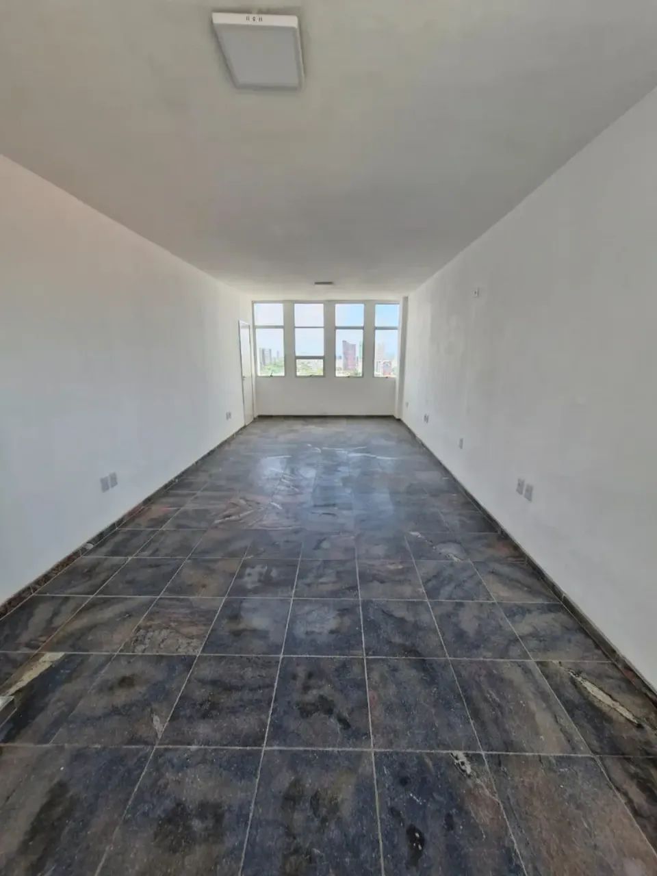 Sala comercial na avenida conde da Boa Vista Vista