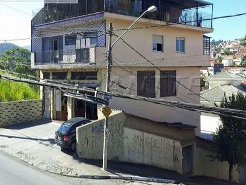 Comercial de 494m² em Tremembe