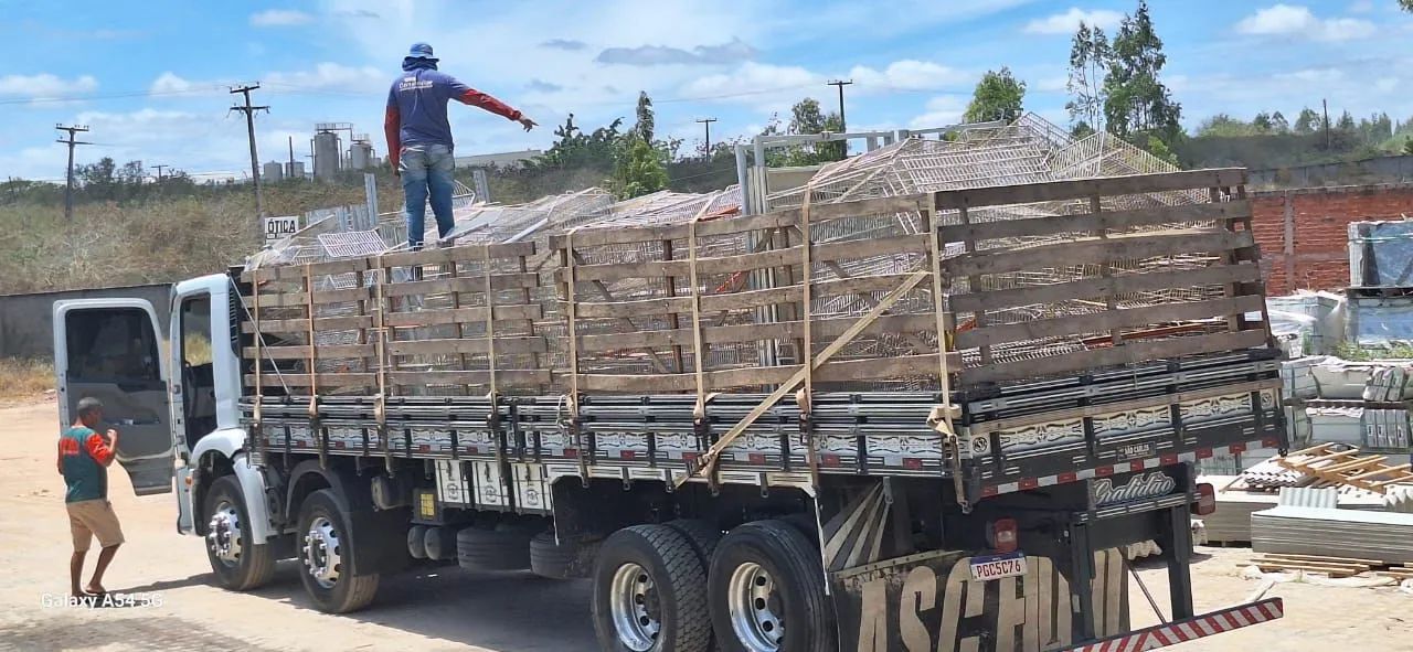 Carrinhos e cestos usados para supermercado - Foto 2