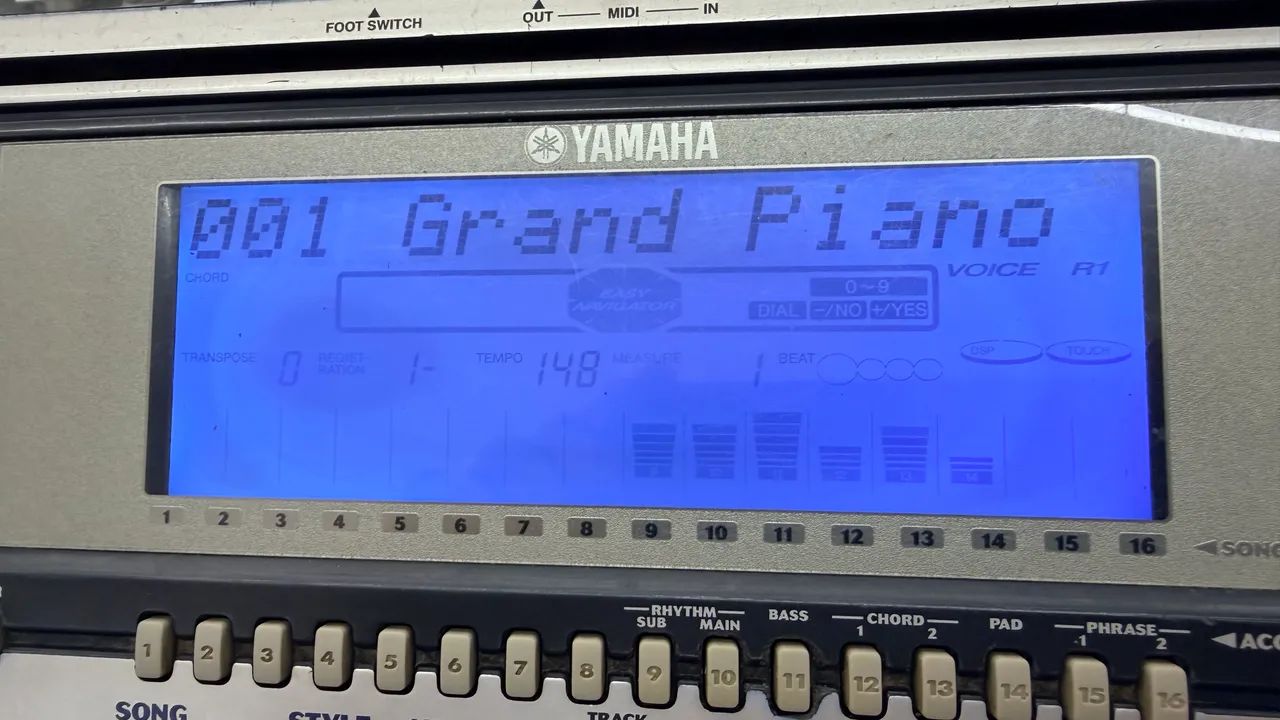 Teclado Yamaha PSR 550 - Foto 3