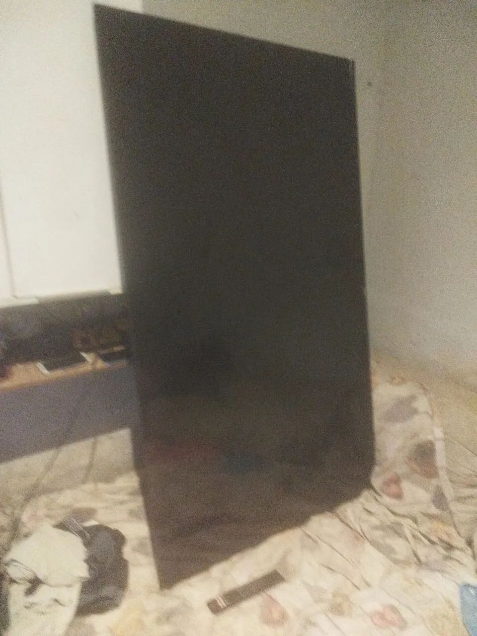 Tv 70 polegadas com defeito 