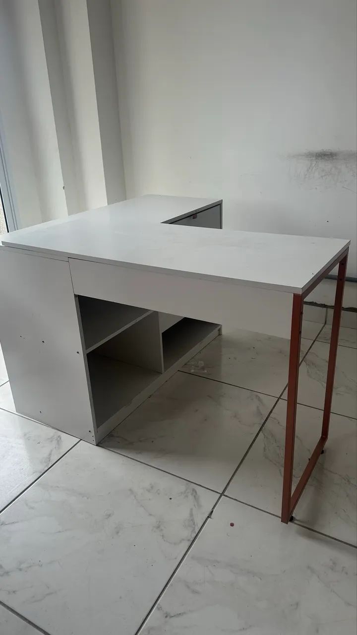 Mesa para escritório estética 