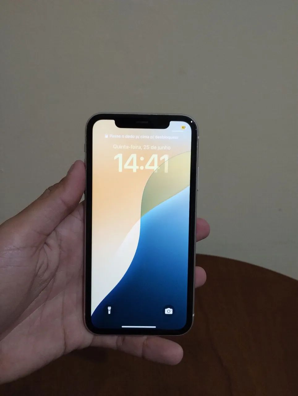 Vendo iPhone 11 64 impecável!