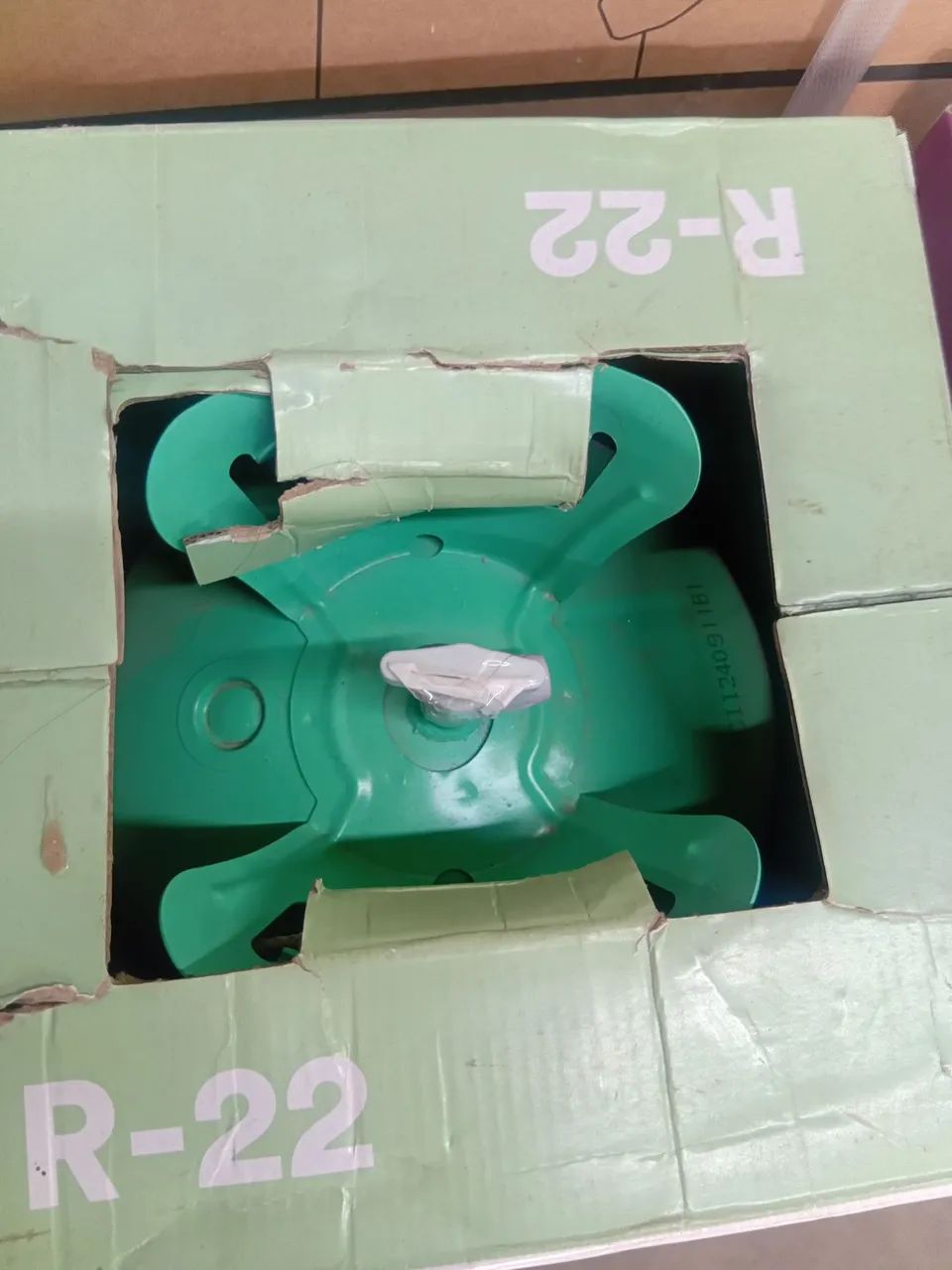 Gás refrigetate R22 13,6kg EOS - Foto 2
