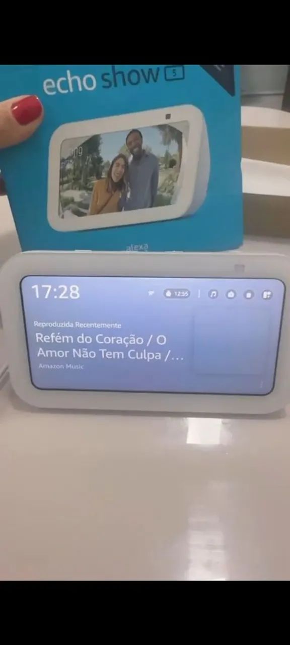 VENDE-SE ALEXA SEMI NOVA 