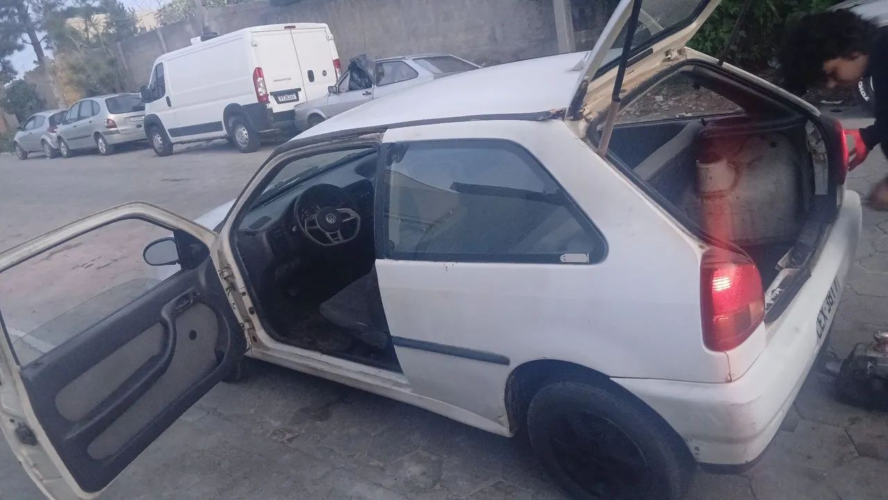 Volkswagen Gol CLI / CL/ Copa/ Stones 1.6 (álcool) 1996 - Foto 4