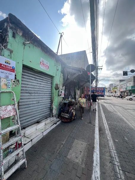 IMOVEL COMERCIAL CENTRO DE CAUCAIA - 210M2 (AO LADO DA COURO FINO)