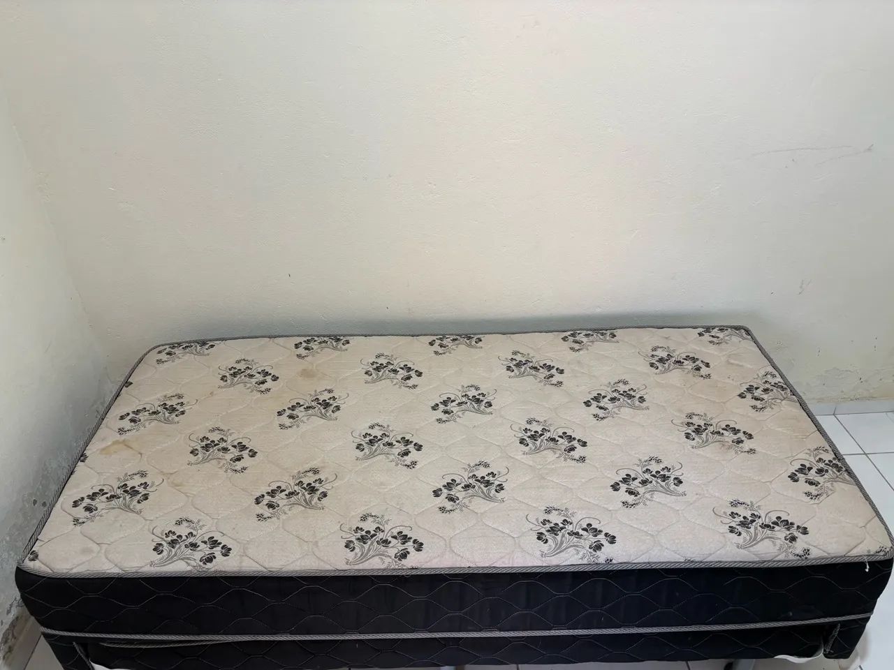Cama box