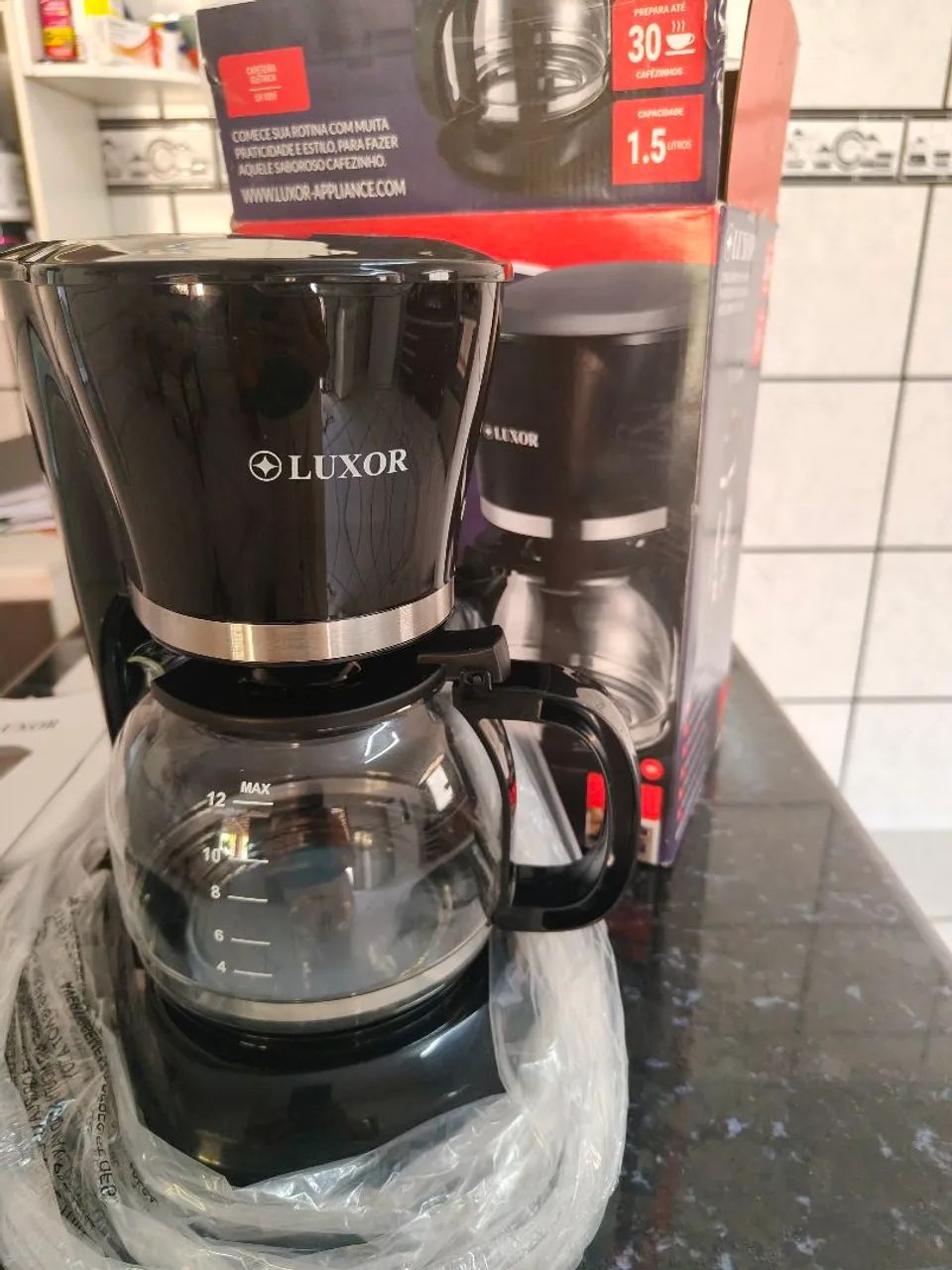 Vendo ou troco cafeteira elétricada nova - Foto 2