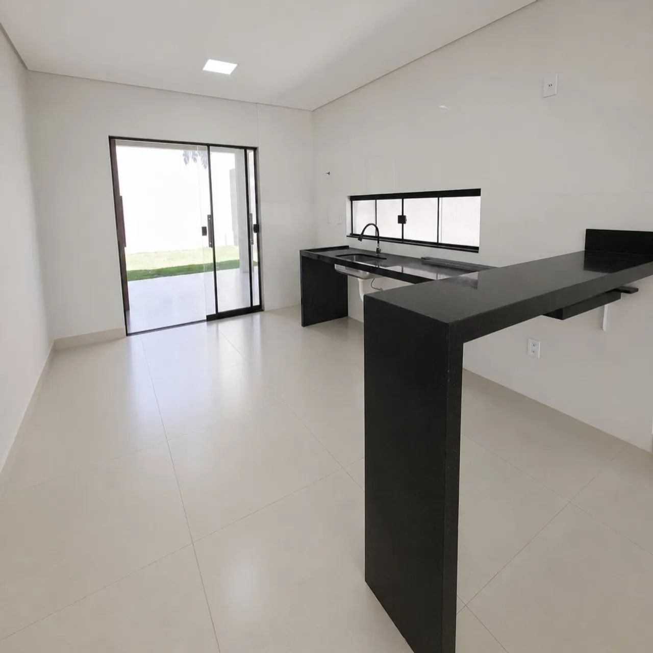 CASA ALTO PADRÃO 3 QTOS COM SUÍTE CONDOMÍNIO VILLA SUÍÇA  - Foto 3