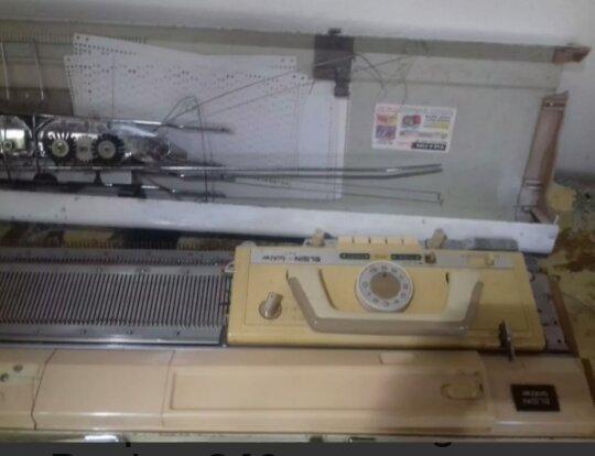 Vendo máquina de tricô. Aceito proposta.