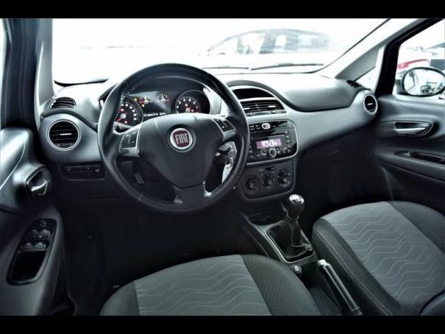 FIAT PUNTO 2016/2016 1.4 ATTRACTIVE 8V FLEX 4P MANUAL - Foto 3