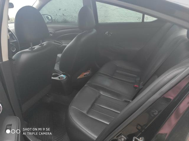 Nissan - Versa 1.6 SL - Foto 8