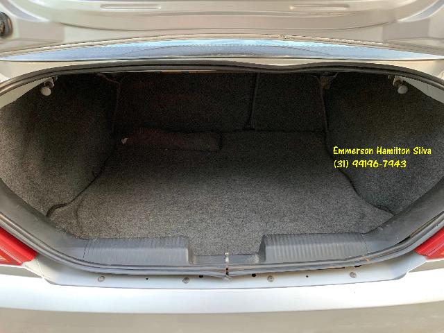 Focus Sedan Ghia 2.0 16V Flex - Foto 16