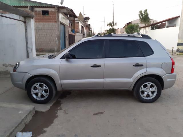 Vendo Tucson GL 2.0 completo (câmbio Automático)